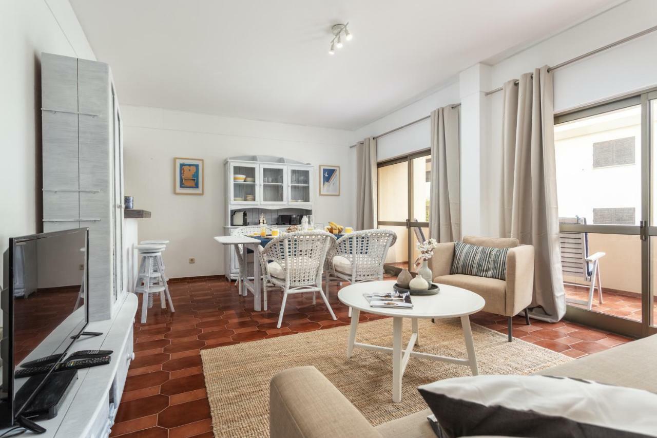 Lagos Apartment Ap Praia Dona Ana ภายนอก รูปภาพ